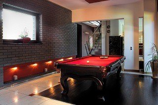 Professional pool table movers in Alexandria content img1